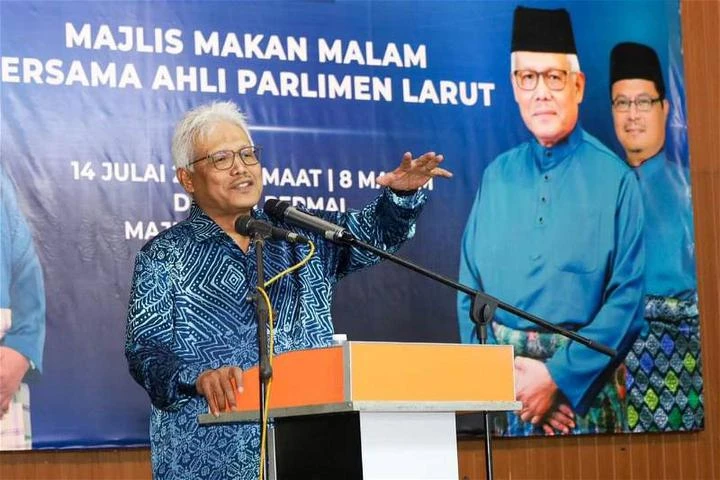 承受連串政治批評和責備 韓沙再努丁稱讚沙努西「偉大領袖」