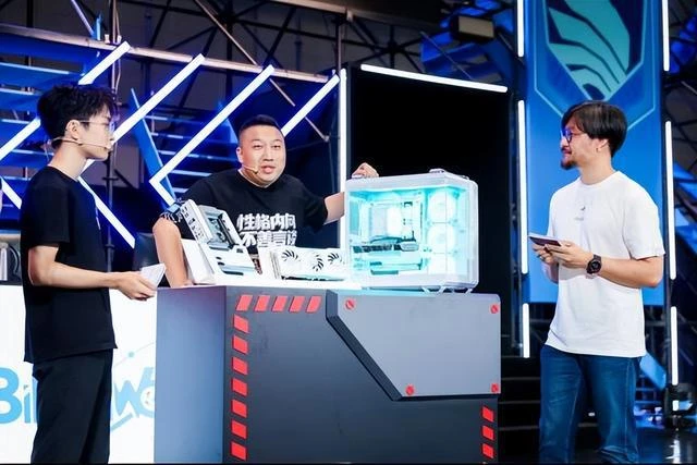 打破桎梏 暢享無線 BW2023華碩發布天選背置主板