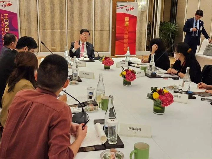 【聯訪】出訪東協3國簽逾30份協議 李家超:港府南下打開溝通大門