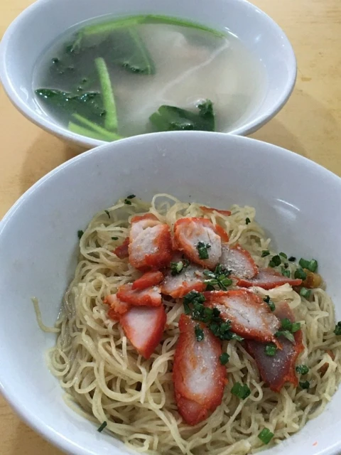 食材租金皆上漲　新山雲吞麵不再「親民」