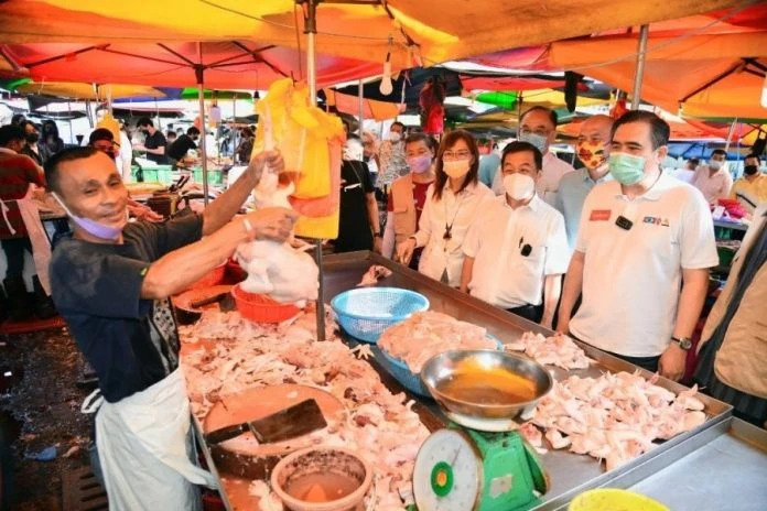 政府禁出口肉雞屬短期措施　陸兆福：大型養雞場或有違約風險