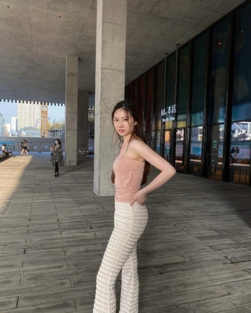 最強9頭身！　甄子丹女兒「三七開」拍出6尺高