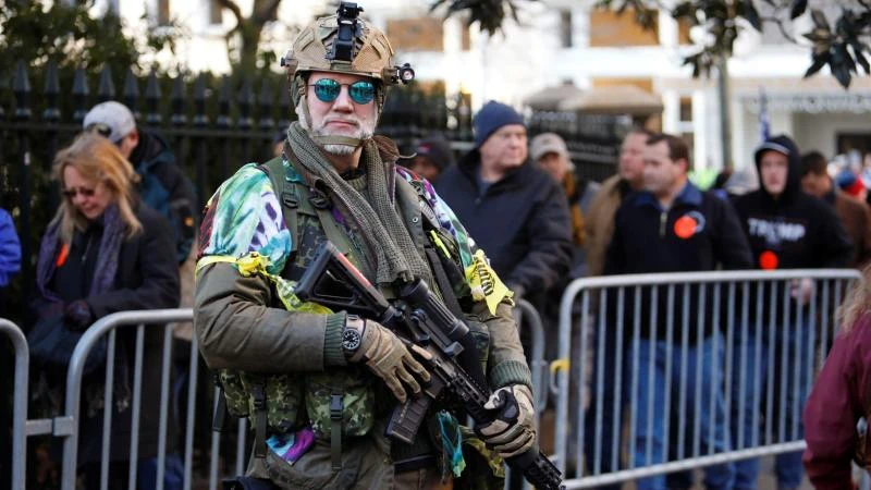 美國平均每天53人被槍殺　為何遲遲禁不了槍枝？