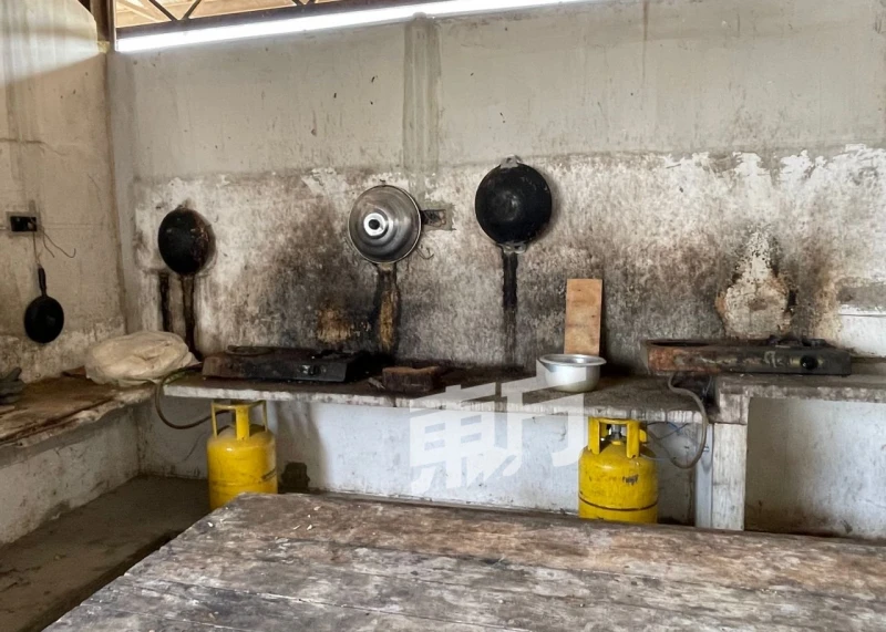 雞蛋農場宿舍宛如「雞寮」　27外勞「蝸居屋」環境糟糕