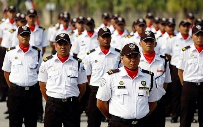 面臨近3萬職缺待補 內長:引進外籍保安須符條件