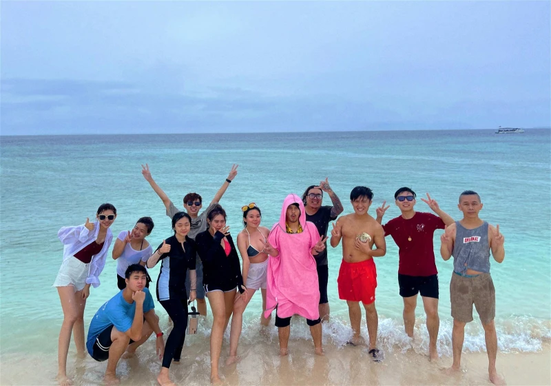 「已很久沒喝酒喝到吐了」　黃明志游沙巴 議員也邀約