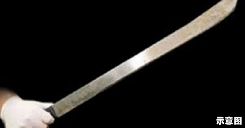 女友另結新歡醋意大發 青年揮刀砍情敵