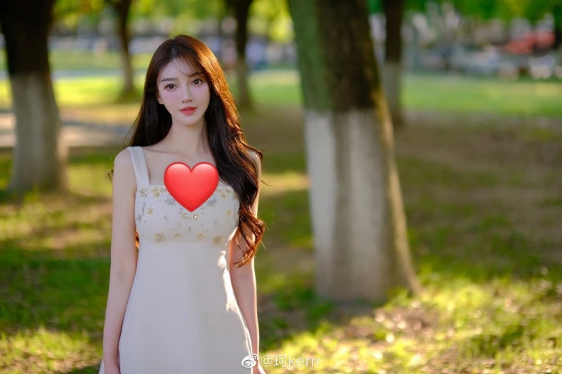 黃曉明遭爆料「秘戀女網紅」？ 新歡被指撞臉Angelababy