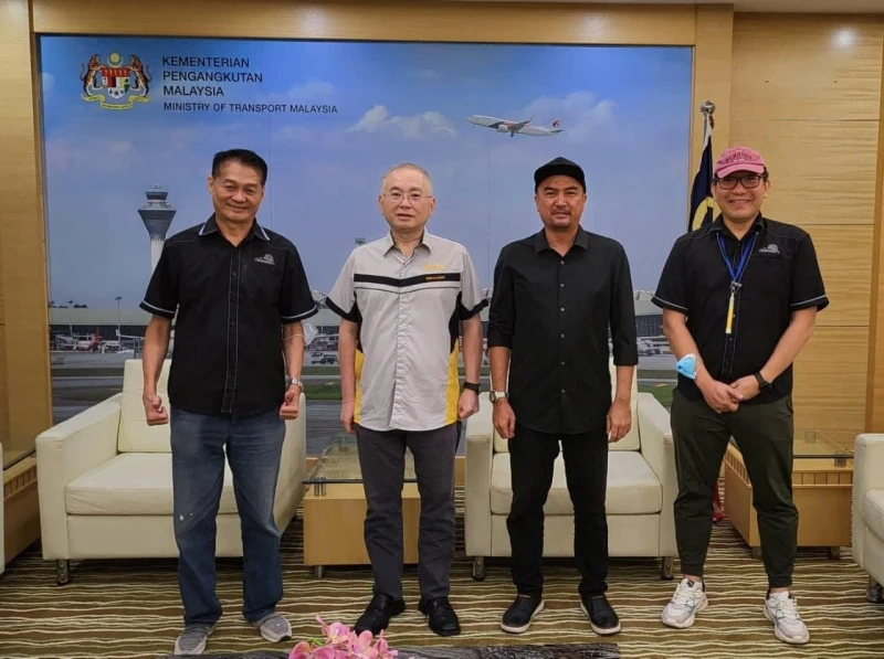 魏家祥與電召車組織代表會面　商討車費高漲課題