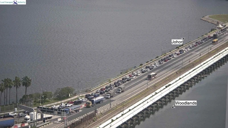 新加坡今起學校假期　柔佛長堤湧現入境車龍