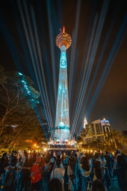 《怪奇物語》第4季回歸！吉隆坡塔出現「裂縫」進入顛倒世界？！