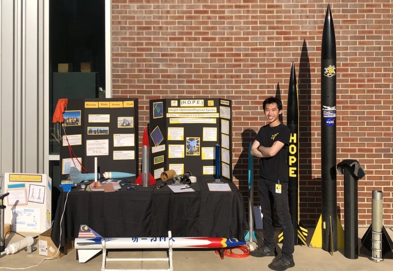 大馬年輕飛機設計師  憑紙飛機打破世界紀錄