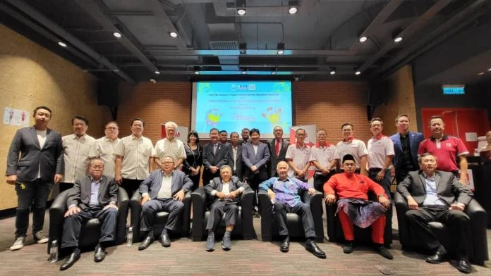 沙工業部與巴生巨盟批發城 簽備忘錄推動沙產品銷售