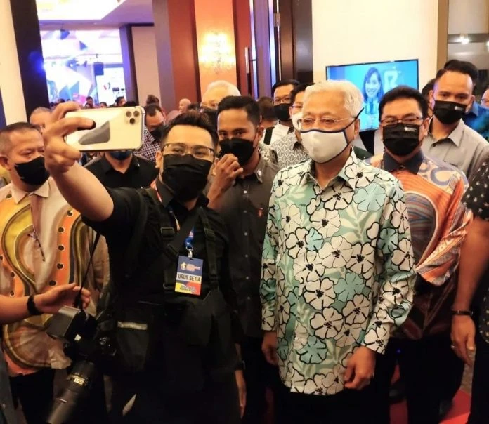 首相：政府對新聞工作者沒有隱瞞