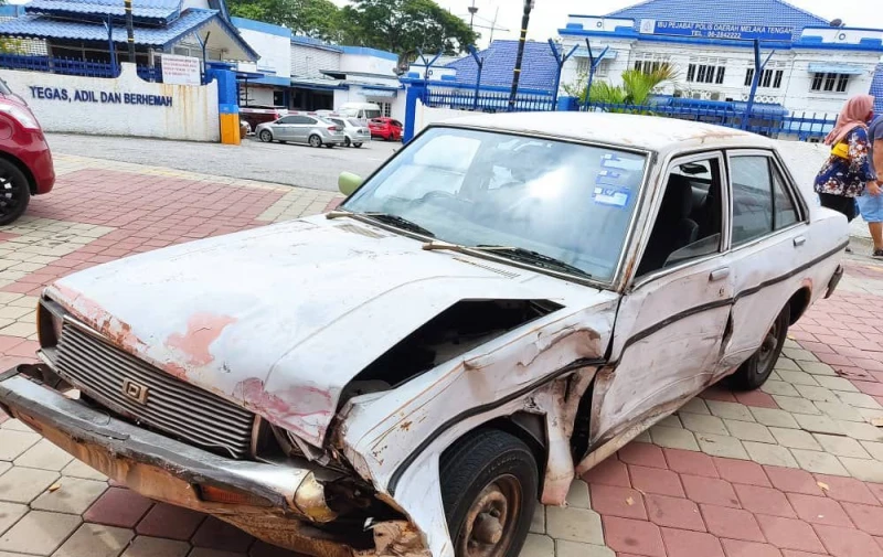 遇車禍交「拖車佬」索賠保險　退休副校長轎車成廢鐵被騙4千