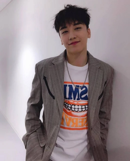 勝利逾800萬粉絲IG帳號「被消失」　韓媒揭主因