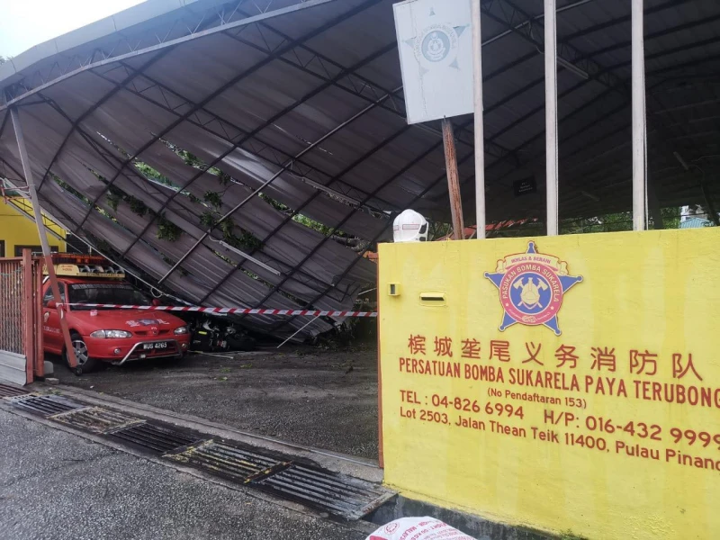 樹倒壓毀檳壟尾義消會所　3名留宿義消人員逃過一劫