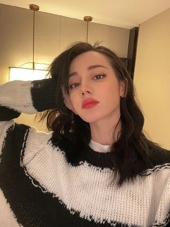 葛斯齊連環大爆料！與鹿晗同游日本　迪麗熱巴回應了：子虛烏有！