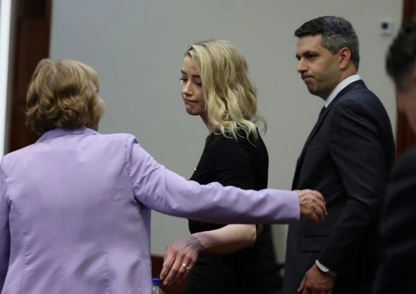 安珀赫德發聲明控訴：這判決結果對女性代表什麼！