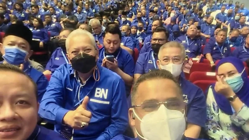 安努亞:不支持馬上大選 國陣大會上沒響應扎希起立