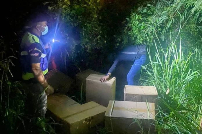 斗湖水警鹵獲外國私運入香菸