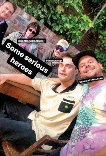 世紀官司落幕　強尼戴普看直播樂擊掌　好萊塢藝人也表態