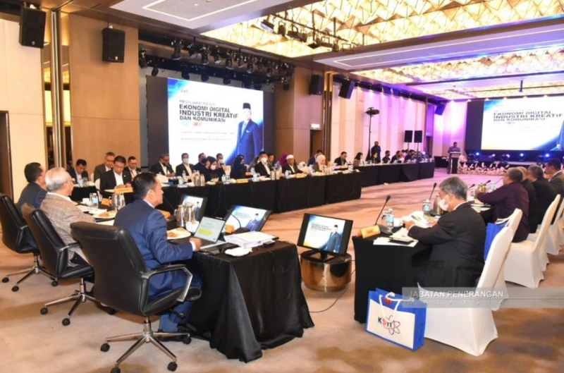 網上發布違法言論 通訊部長：MCMC可以封鎖