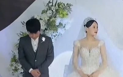 新郎全程低頭眼神死　新娘：他不是來結婚的