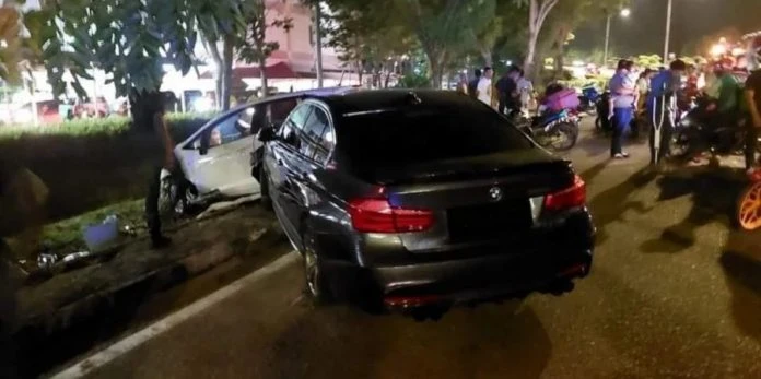 男交通燈處疾病發作誤踩油門　導致10車連環撞意外