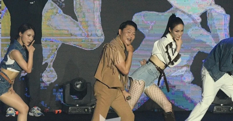 暌違9年再登大馬舞全場熱爆　「鳥叔」PSY高喊：原來我這麼紅！