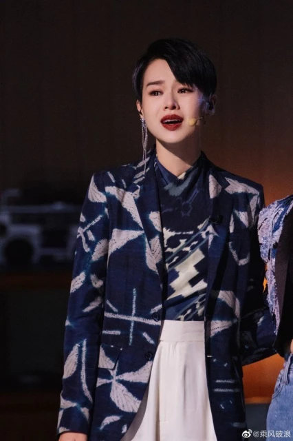 【乘風破浪】胡杏兒曬「視後級」演技一秒落淚　那英看到哭！