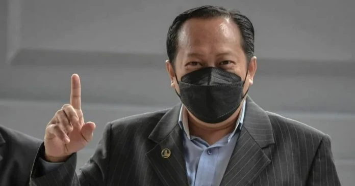 修法禁被控議員參與國會會議? 巫統總秘書指不公