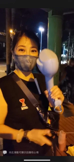 劉小慧怕名犬被傷「驅狗器」趕唐狗挨轟　親上火線道歉仍不被接受