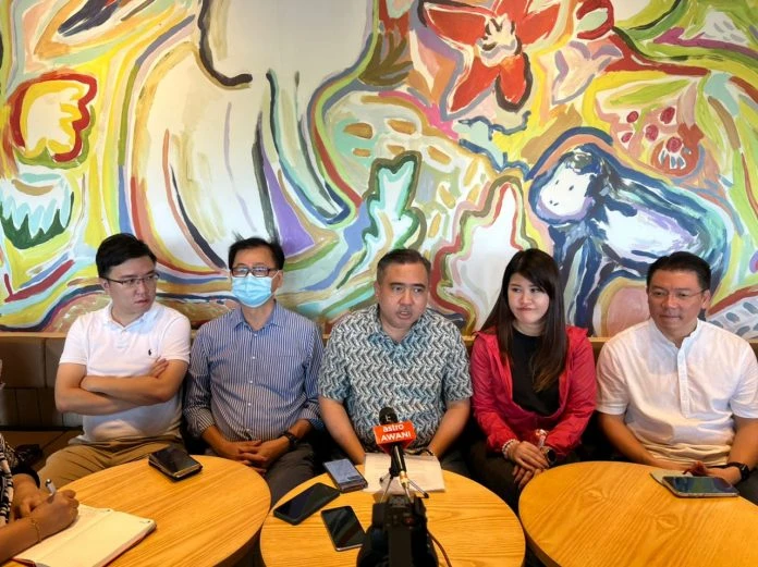 陸兆福批沙比里指桑罵槐　借火箭回應要儘快大選的巫統領袖