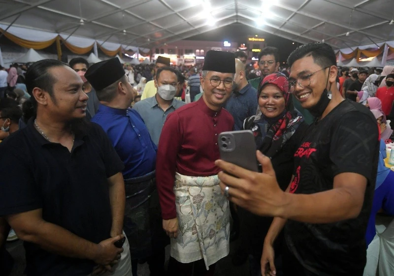 財長：本查阿南將設東鐵站