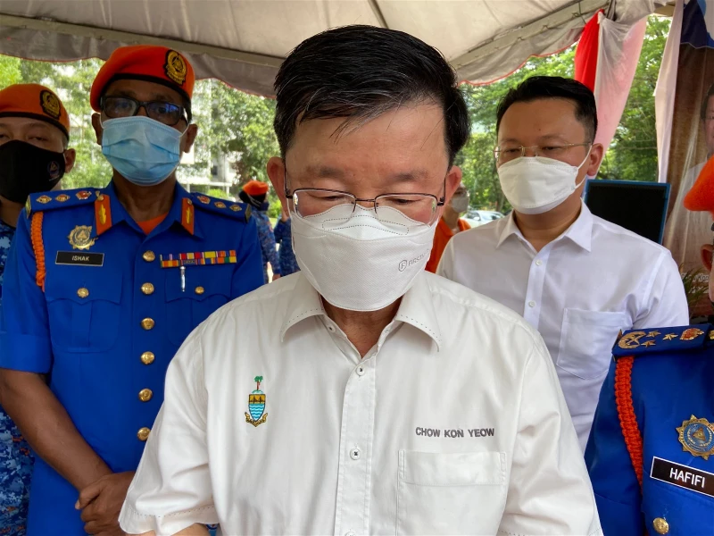 曹觀友：大橋安裝安全網無助解決自殺　應從根本問題著手