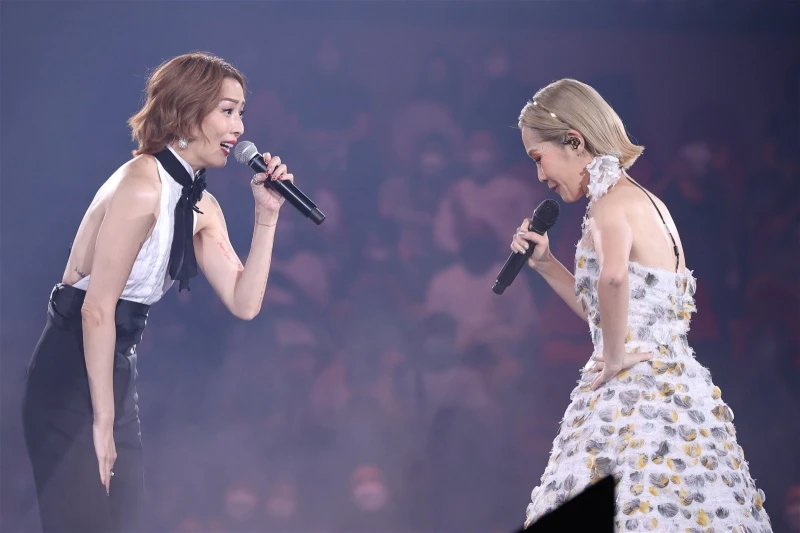 關心妍嘆20年歌路很艱難　鄭秀文勉勵：我30年也不容易！