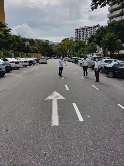 Central Park前道路2條分界線　馬華：混淆交通視線帶來車禍隱憂