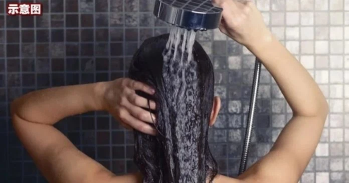 大馬男子分手後賴帳3.8萬令吉 「沐浴照」威脅前女友