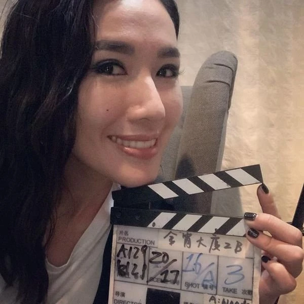 香港珍寶海鮮舫熄燈　李施嬅打卡道別網召喚拍《珍寶大廈》