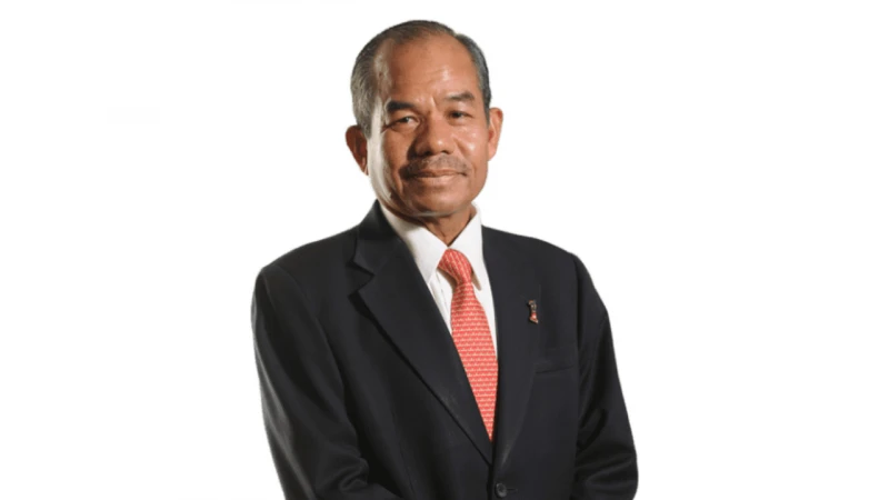 1MDB前顧問：首席秘書薪水太低 &nbsp;納吉「好心」才請我