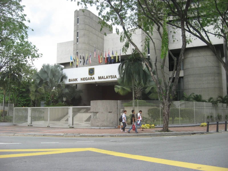 至少5大馬銀行被揭  非法賣爛帳資料