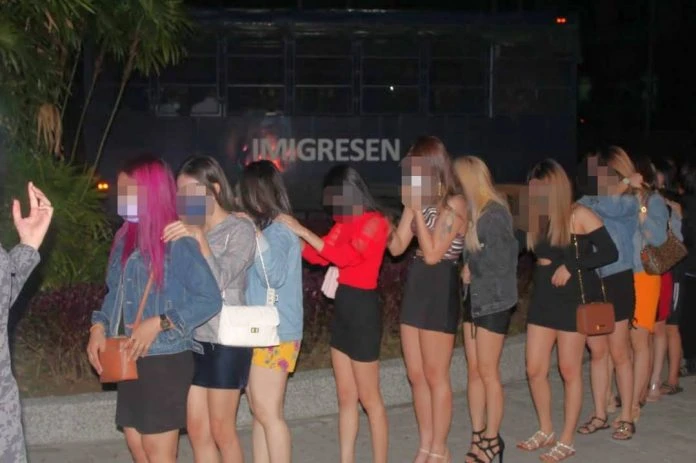 兵南邦一家娛樂場所被取締 28名非法移民落網