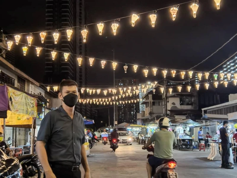 日落洞巴剎前掛起迷你熱氣球　歡迎打卡拍照