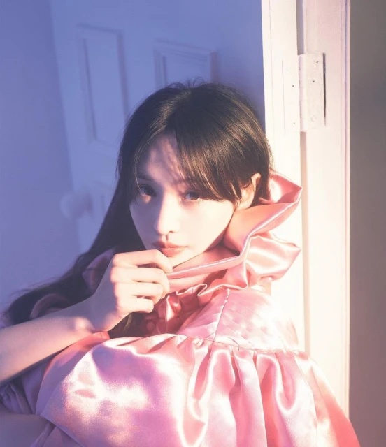 被封殺消失近7個月　鄭爽更新IG吐心聲：像被困在暴風雨里