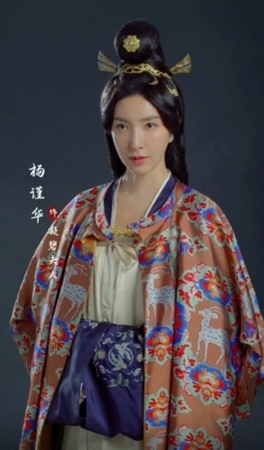 《隱娘》造型曝光被批「造型災難」　黃智雯被嘲像孕婦