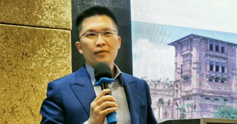 黃家和促政府通過立法　禁高級公務員受委官聯公司職