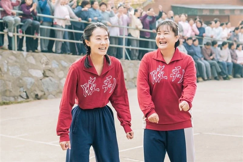 易烊千璽、黃渤劉燁搶百花影帝　入圍電影遭吐槽：滿滿獻禮片