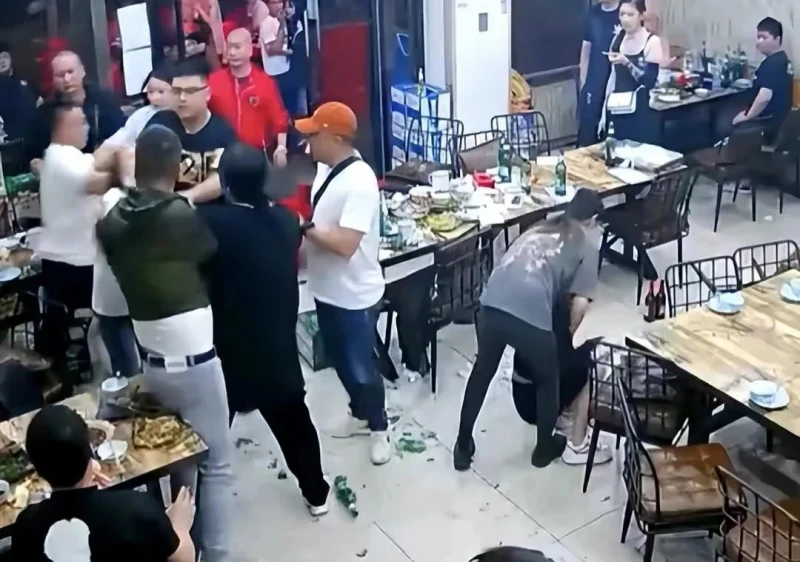 【唐山惡男毆女案】成龍氣到一夜沒睡　張天愛願為受害者付醫療費