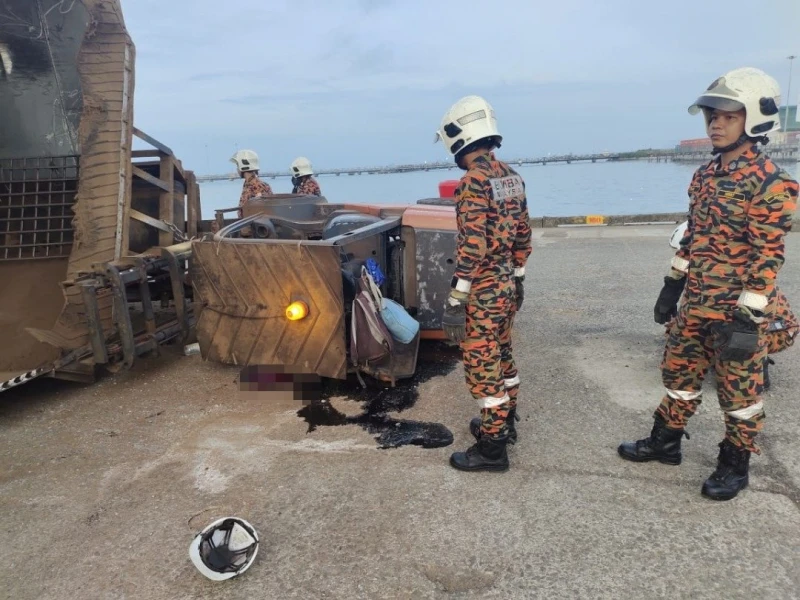 碼頭起重車失衡翻覆　友族男當場壓斃